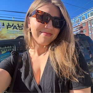 Meet your Posher, Michelle